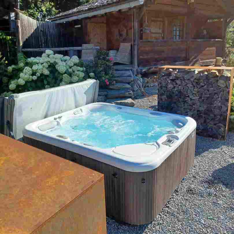 Whirlpool-Referenz Sovereign von Oben