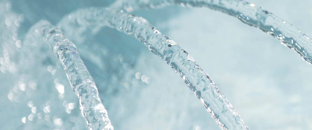 Klarer Whirlpool-Wasser dank Salzwasserreinigung
