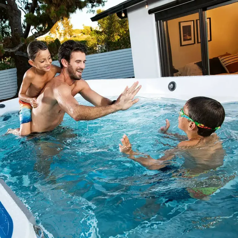 R220 Swim Spa Swimming Pool Familieparty