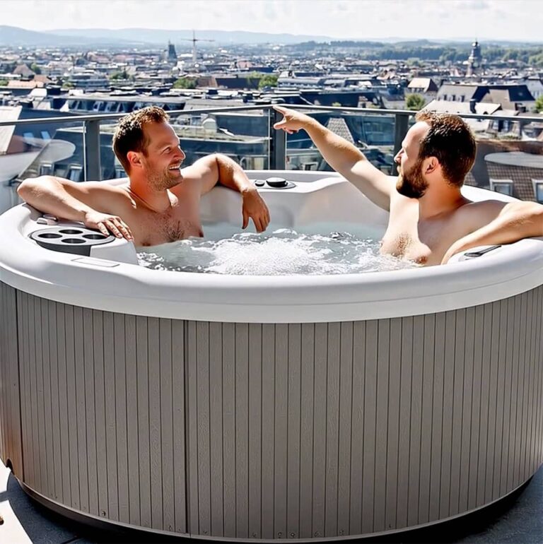 Freeflow Excursion Whirlpool mit zwei Männer