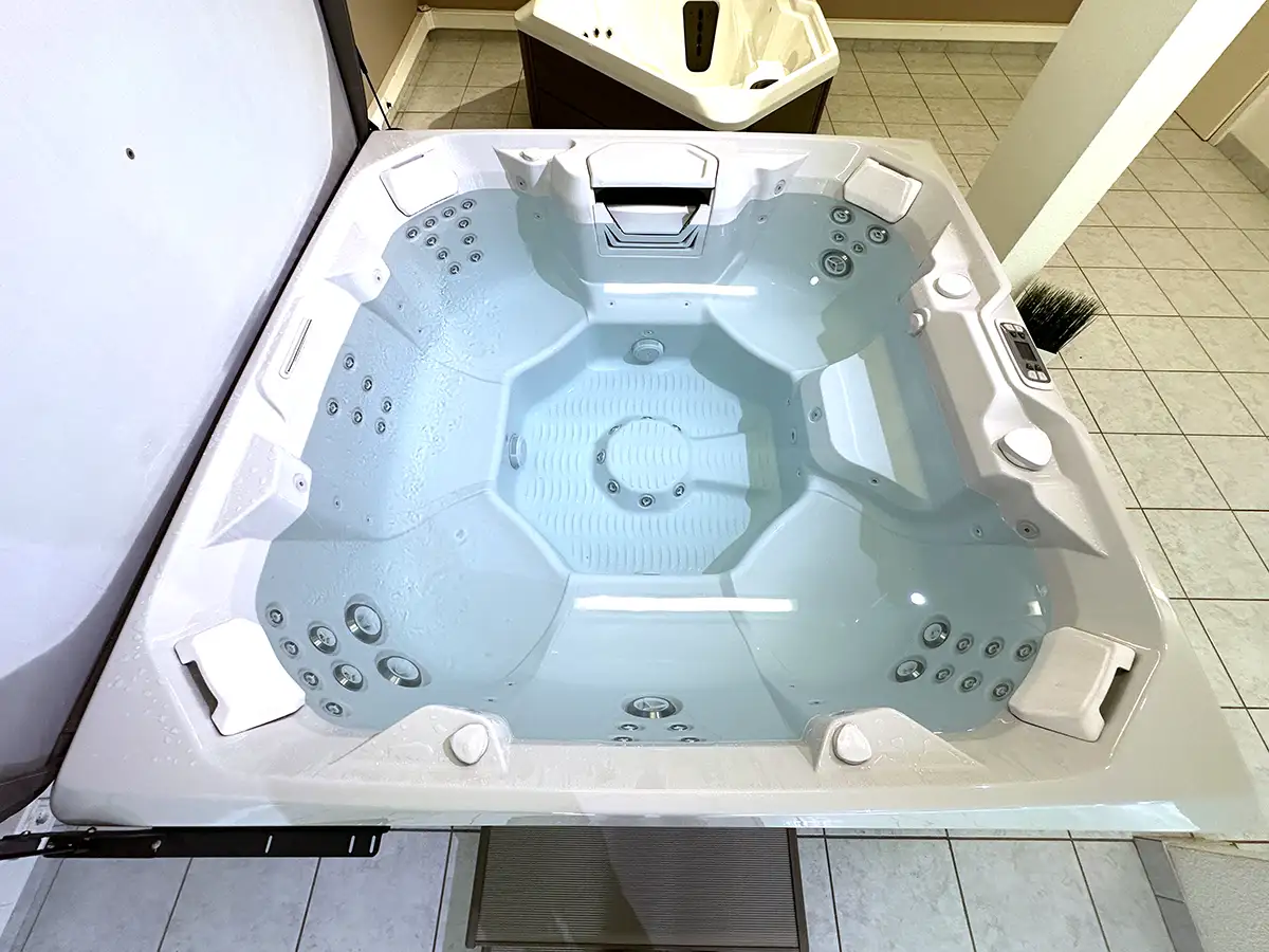 Occasion Whirlpool HotSpring Basel