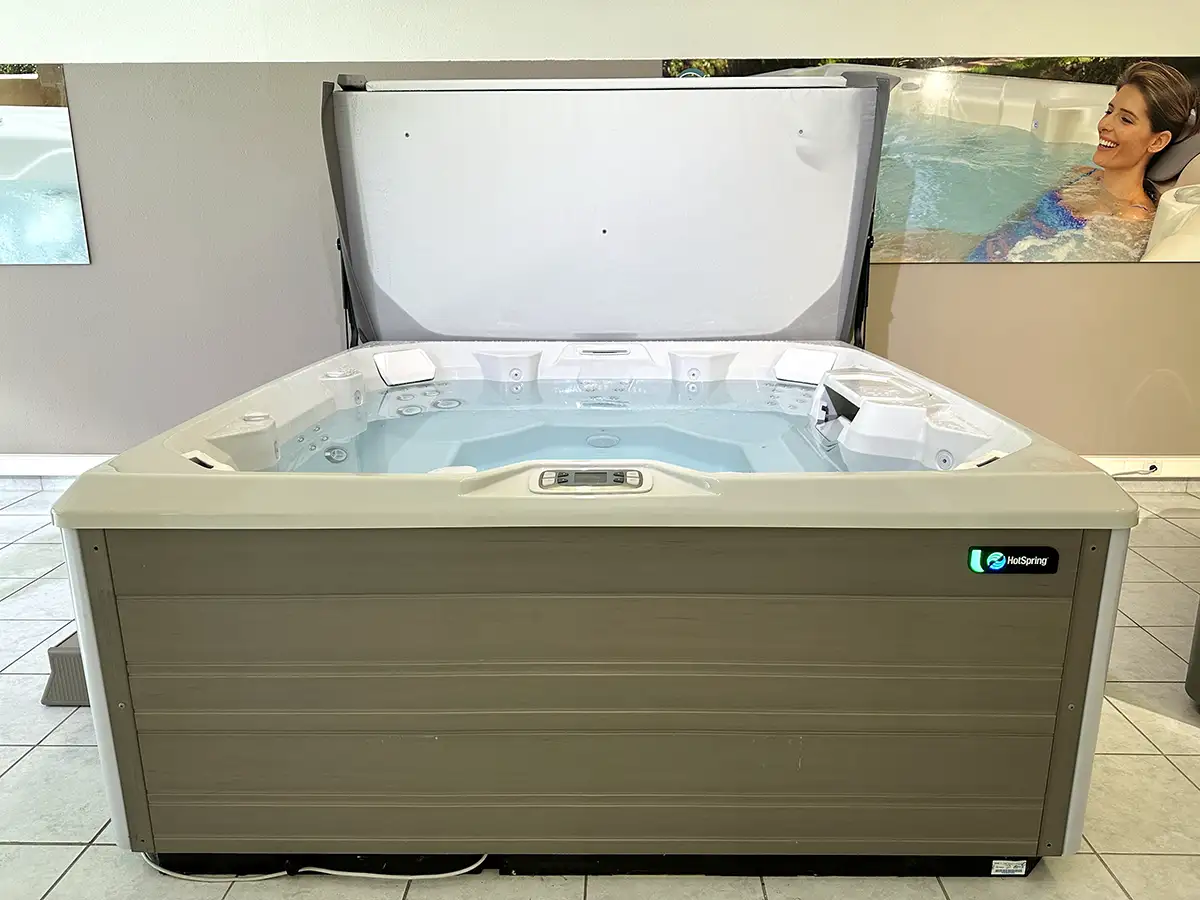 Occasion Whirlpool HotSpring