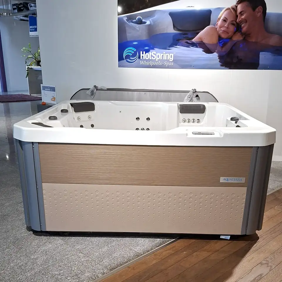 Occasion Whirlpool HotSpring