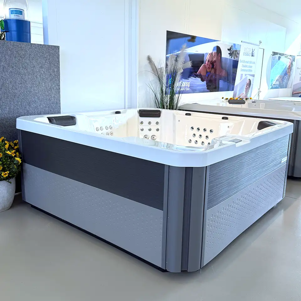 HotSpring Occasion Whirlpool 6